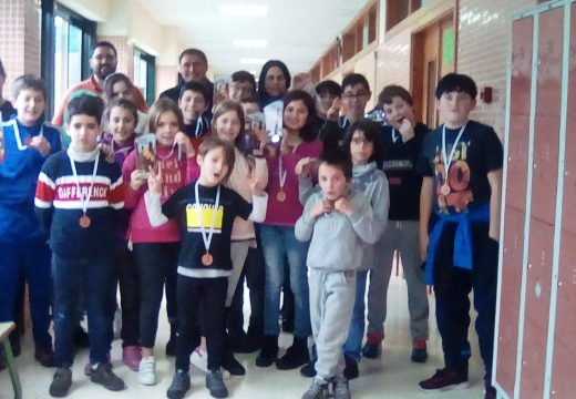 Nicolás Outeiral e Carla Codesido gañan o II Torneo de Xadrez “Concello de Lousame”